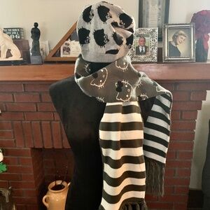 "Sanrio" 'Hello Kitty'  hat and scarf combo, O/S, NWOT